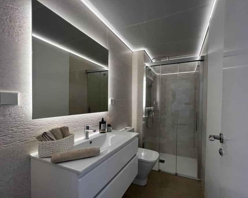 Apartamento 1ª Linea De Playa - Con Piscina Y Parking Playa de Gandia 외부 사진