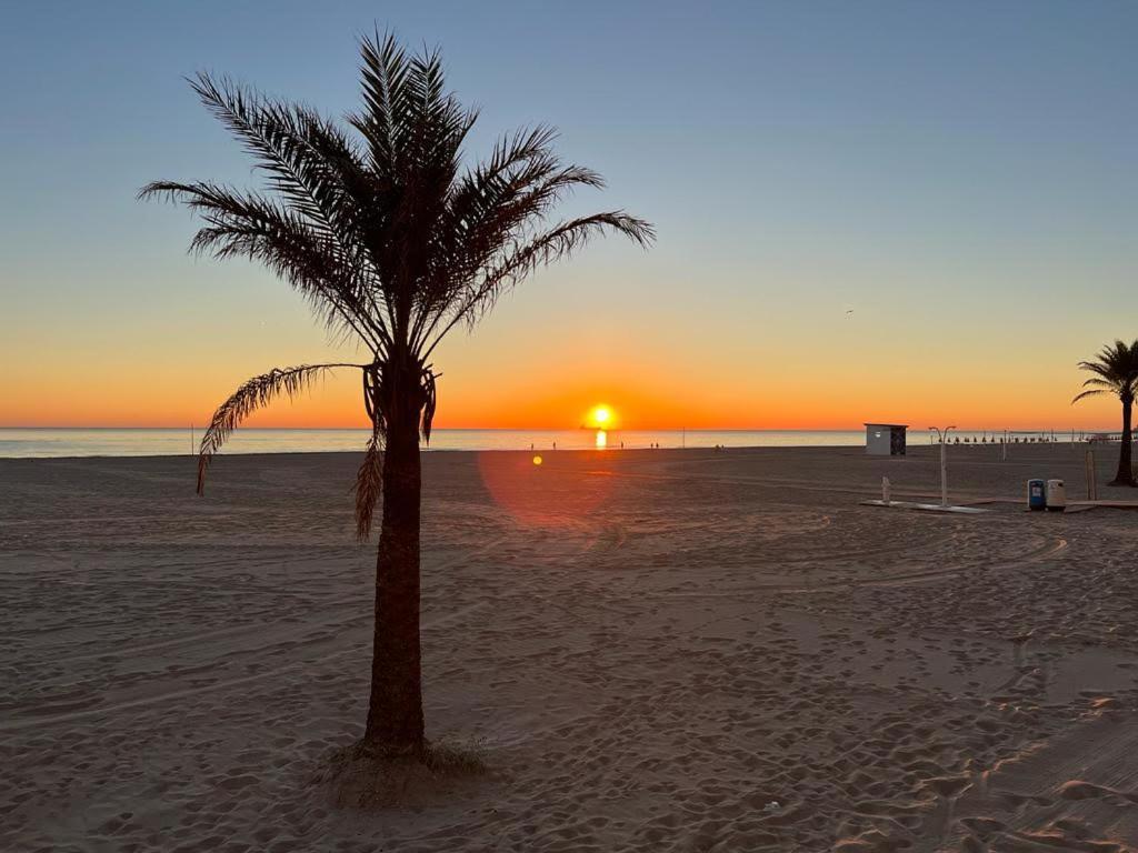Apartamento 1ª Linea De Playa - Con Piscina Y Parking Playa de Gandia 외부 사진